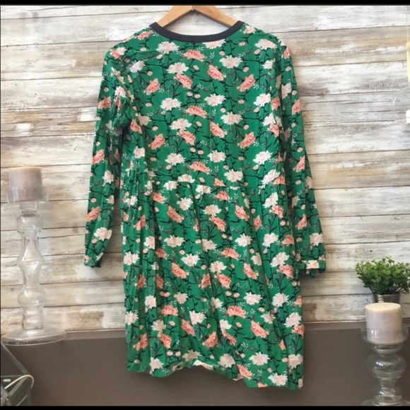 Old Navy v-neck tie Floral Tunic with pleats green - Picture 4 of 4